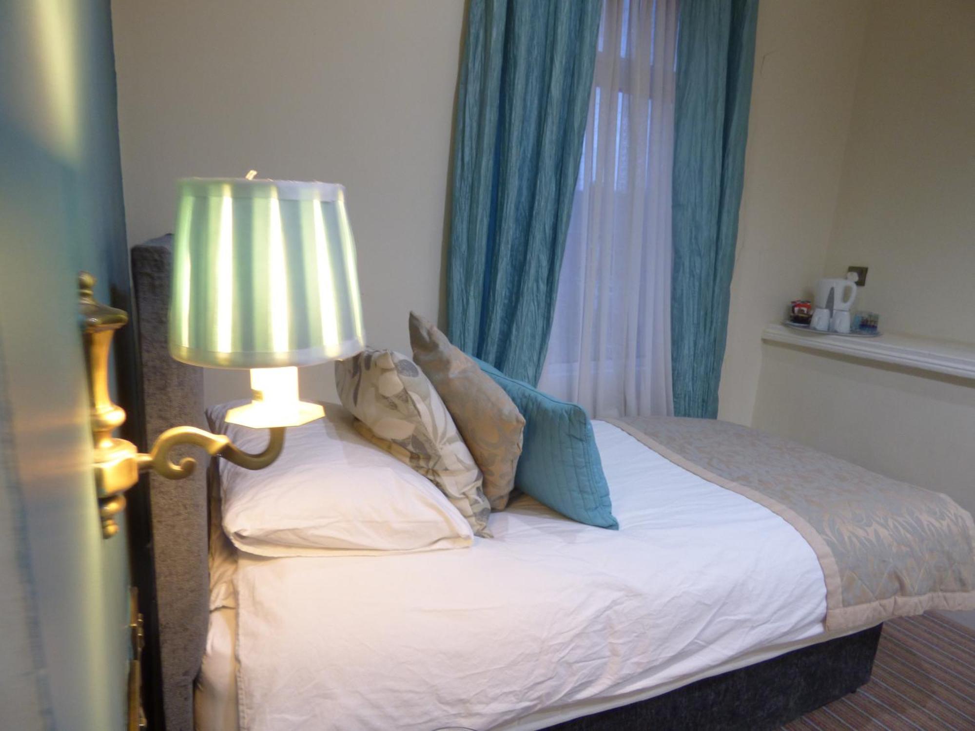 Wheldale Hotel Castleford Habitación foto
